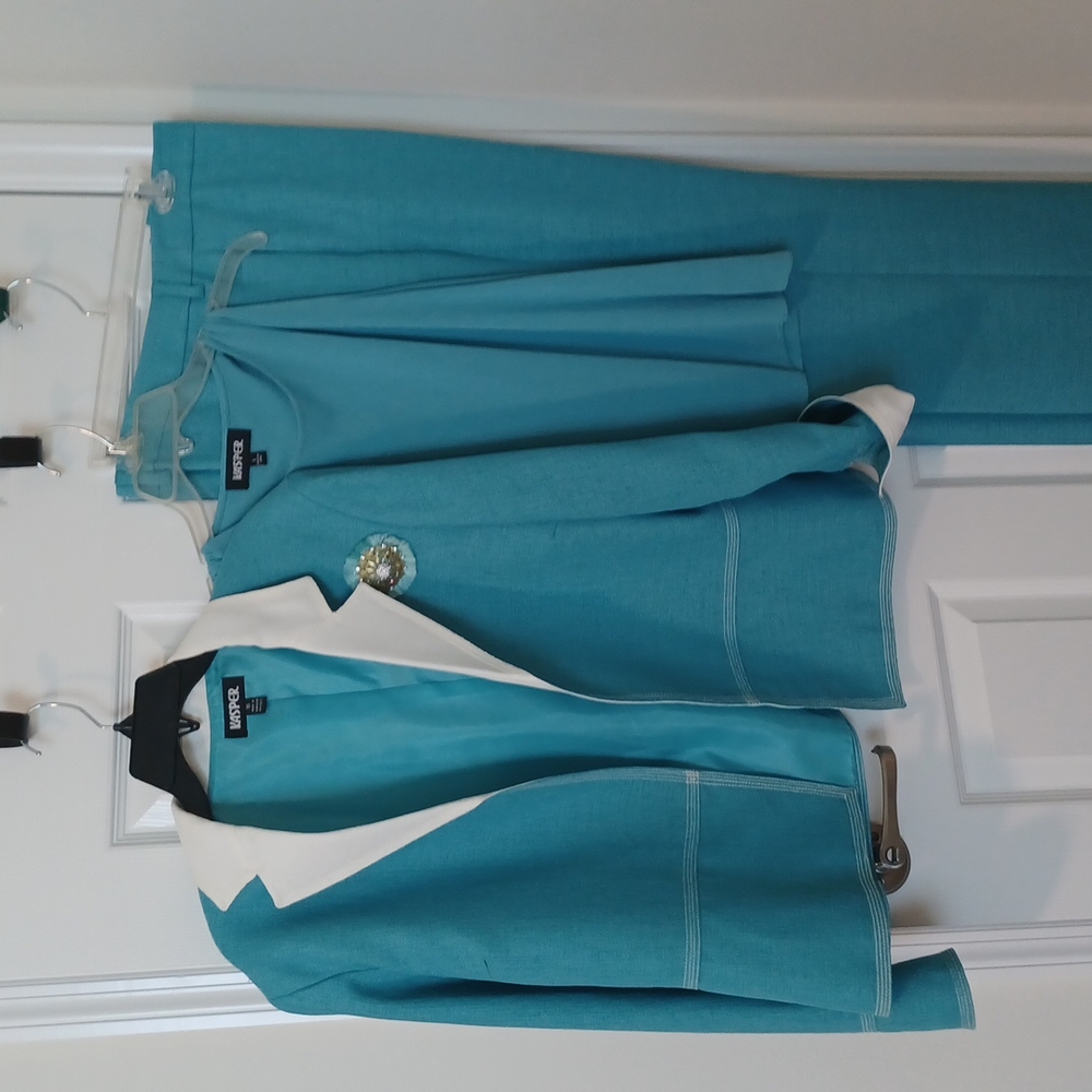 3 piece pant suit blueish green